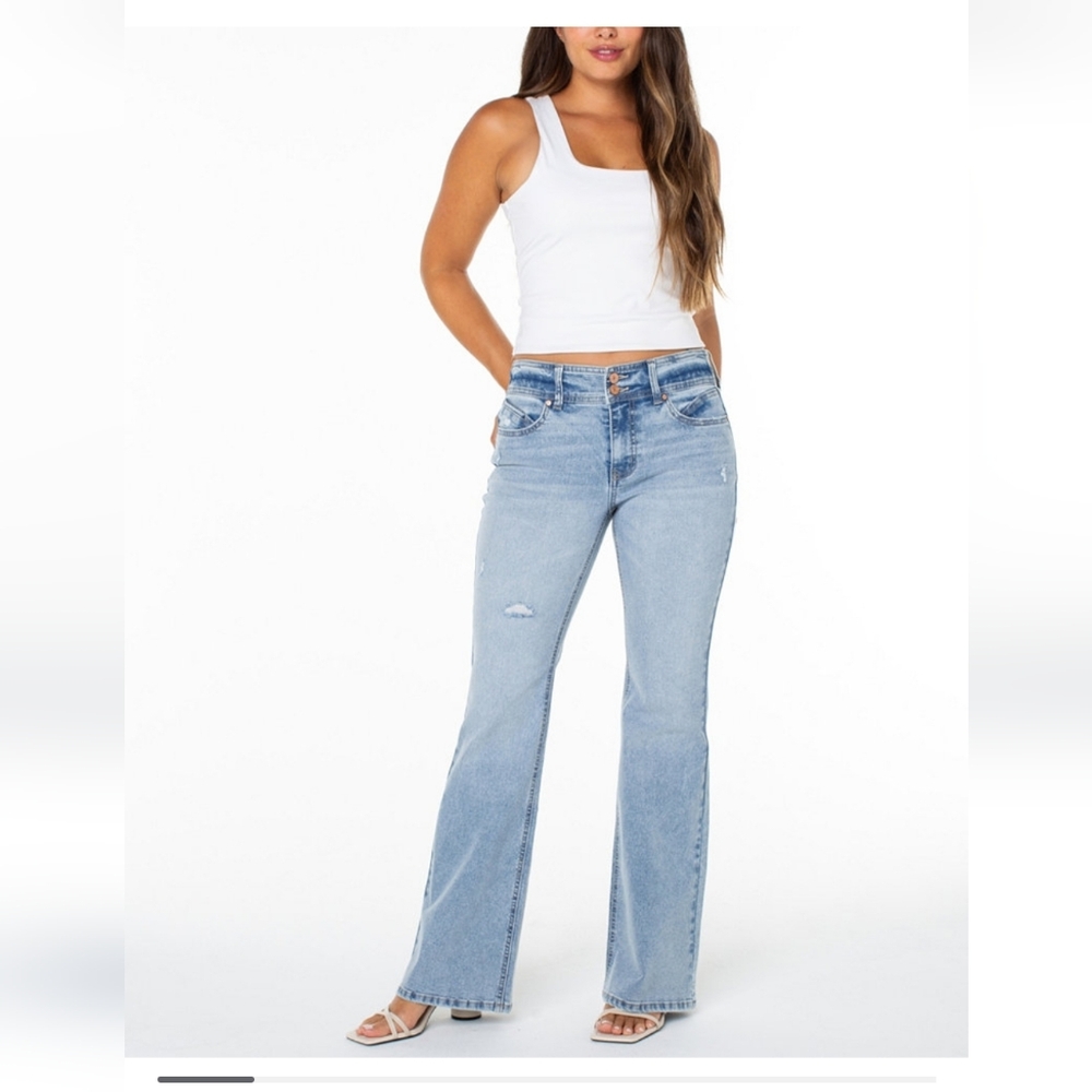 Celebrity Pink Diuble Button Boot Cut Jeans